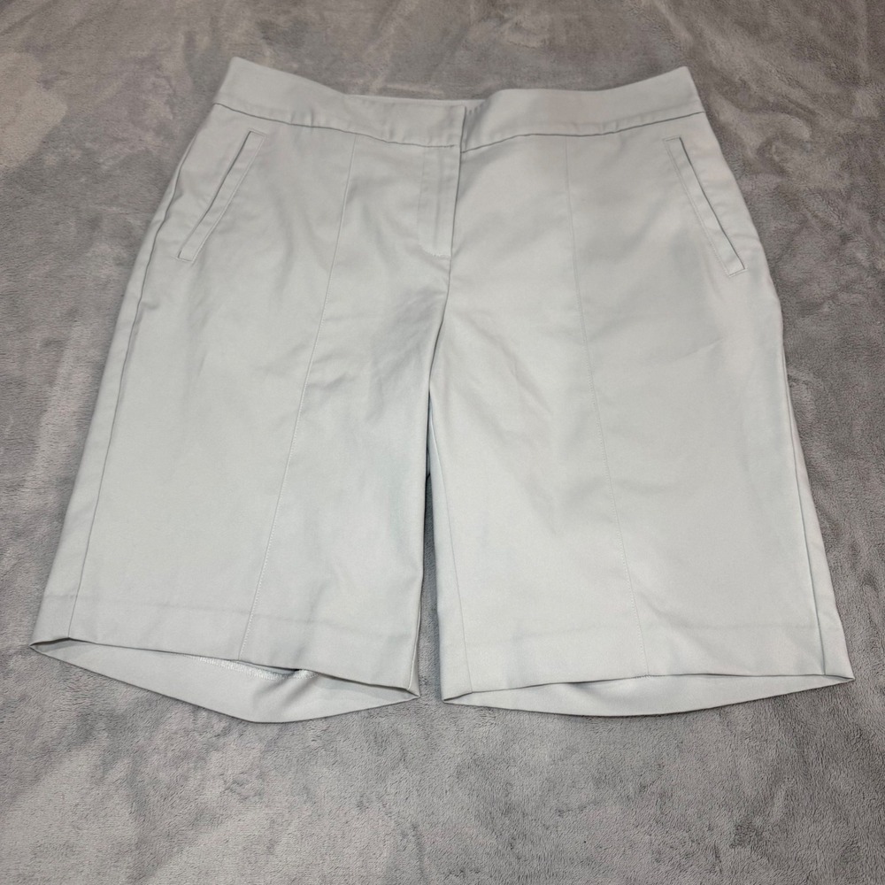 IZOD Golf Classic Shorts Womens 12 Light Gray Bermuda Flat Front Performance
